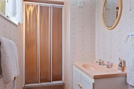 Photo of property in 15 Burnett Street, Oxford, 7430