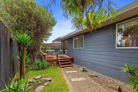 Photo of property in 10c Emerald Place, Papamoa Beach, Papamoa, 3118