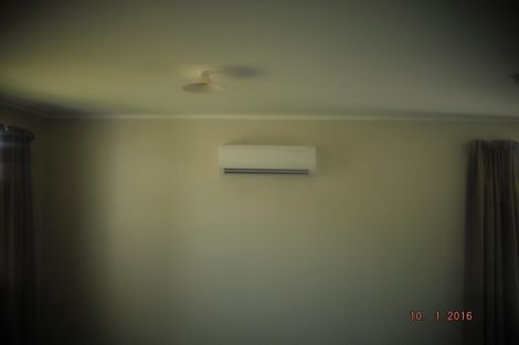 Photo of property in 12 Aporoa Grove, Wainuiomata, Lower Hutt, 5014