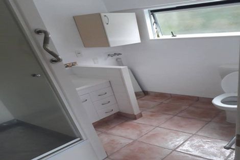 Photo of property in 5 Markham Place, Bucklands Beach, Auckland, 2012