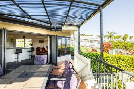 Photo of property in 11a Cumberland Rise, Taradale, Napier, 4112