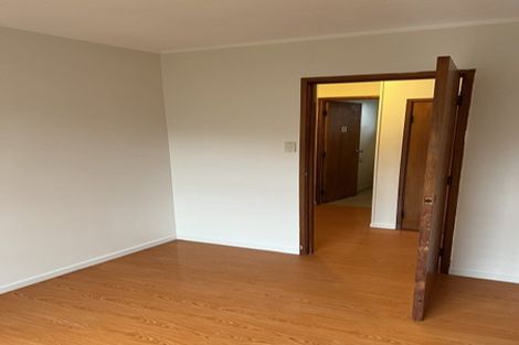 Photo of property in 17 Salamanca Road, Sunnynook, Auckland, 0620