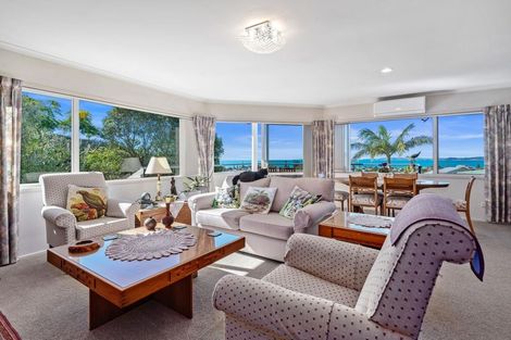 Photo of property in 2/18 Ngahere Views, Orewa, 0931