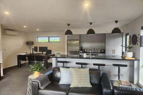 Photo of property in 2/161 Petrie Street, Richmond, Christchurch, 8013