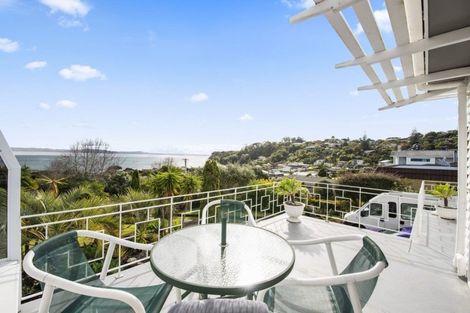 Photo of property in 31 De Luen Avenue, Tindalls Beach, Whangaparaoa, 0930