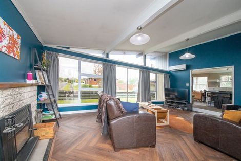 Photo of property in 27 Dewe Avenue, Feilding, 4702