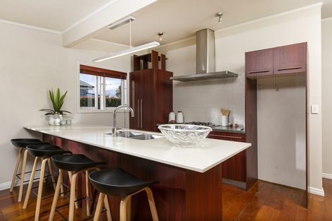 Photo of property in 31 Mozeley Avenue, Devonport, Auckland, 0624