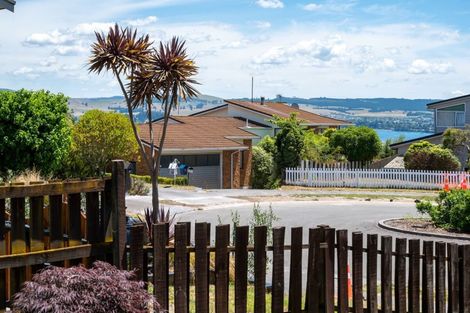 Photo of property in 15 Kempton Place, Richmond Heights, Taupo, 3330