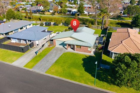 Photo of property in 8 Webb Place, Papamoa Beach, Papamoa, 3118