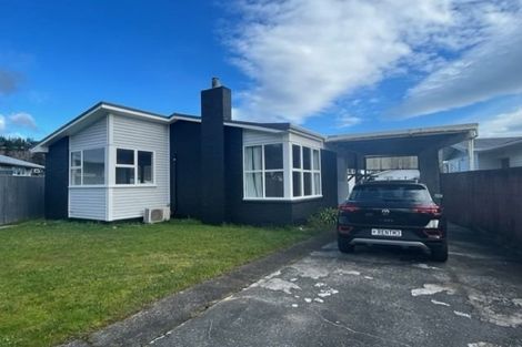 Photo of property in 12 Ponderosa Grove, Maoribank, Upper Hutt, 5018