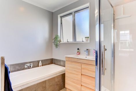 Photo of property in 27 Broadhead Avenue, Tawhero, Whanganui, 4501