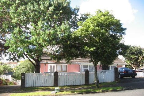 Photo of property in 16 Rotoiti Avenue, Pakuranga Heights, Auckland, 2010