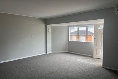 Photo of property in 2/24 Harris Road, Mount Wellington, Auckland, 1051