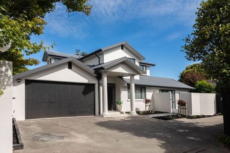 Photo of property in 16 Makora Street, Fendalton, Christchurch, 8041
