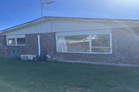 Photo of property in 2/264 Wellington Road, Wainuiomata, Lower Hutt, 5014