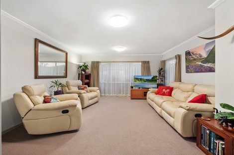 Photo of property in 21 Dowman Place, Te Puke, 3119