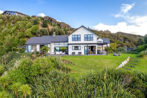 Photo of property in 98 Pukematu Lane, Russell, 0202