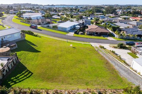 Photo of property in 30 Weka Street, Mangawhai, 0505