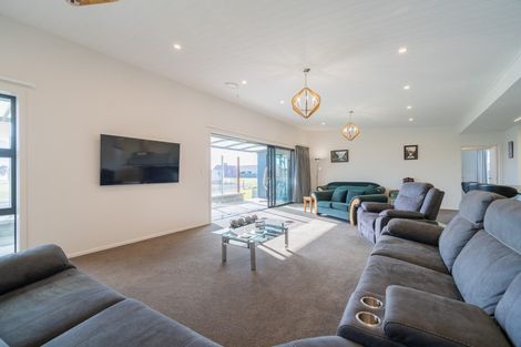Photo of property in 64 Rodeo Drive, Te Anau, 9600