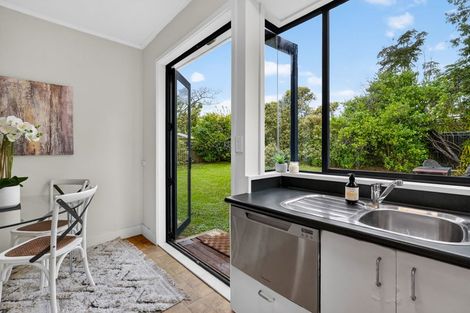 Photo of property in 5/56 Beresford Street, Bayswater, Auckland, 0622