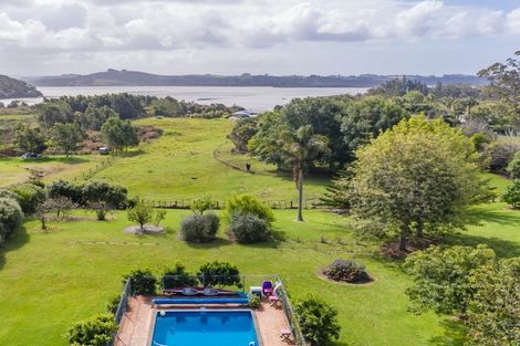 Photo of property in 98 Edmonds Road, Kerikeri, 0293