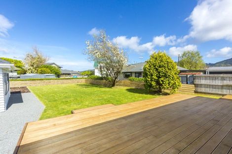 Photo of property in 16 Thackeray Street, Trentham, Upper Hutt, 5018