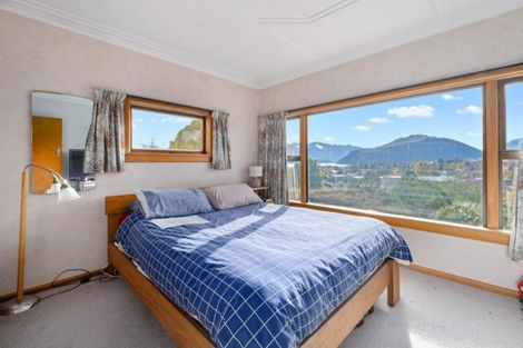 Photo of property in 63 Manuka Crescent, Wanaka, 9305