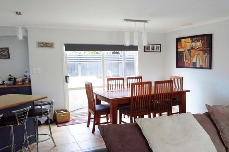Photo of property in 5-7 Shelter Grove, Frankleigh Park, New Plymouth, 4310