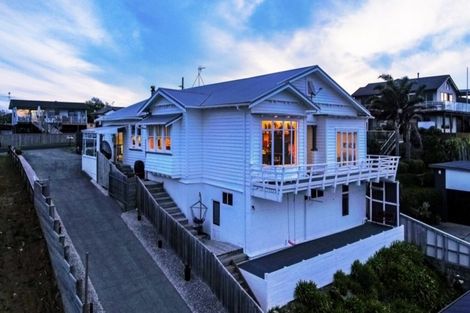 Photo of property in 30 Crispe Road, Clarks Beach, 2122