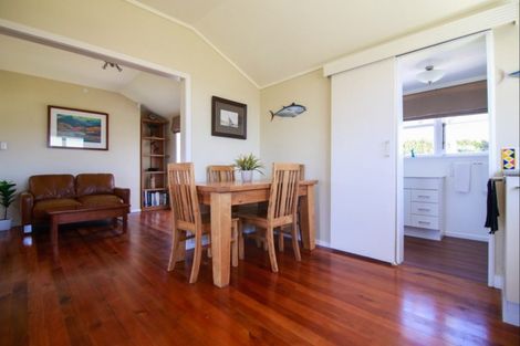 Photo of property in 5 Te Awe Awe Grove, Himatangi Beach, Foxton, 4891