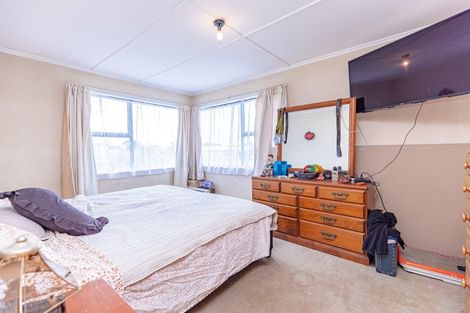 Photo of property in 74 Matai Street, Castlecliff, Whanganui, 4501