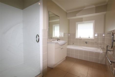 Photo of property in 121 Parkview Drive, Gulf Harbour, Whangaparaoa, 0930