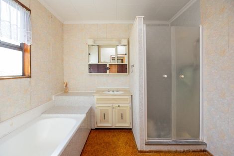 Photo of property in 1 Hartley Street, Foxton Beach, Foxton, 4815
