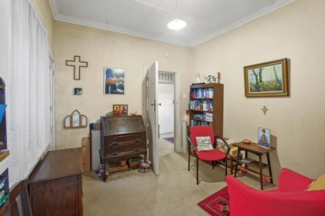 Photo of property in 83 Vivian Street, New Plymouth, 4310