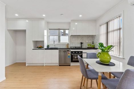 Photo of property in 1/18 Plunket Avenue, Papatoetoe, Auckland, 2104