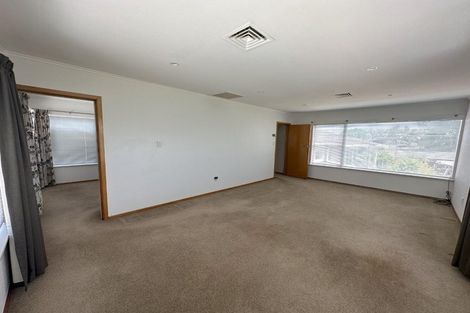 Photo of property in 494 Don Buck Road, Massey, Auckland, 0614