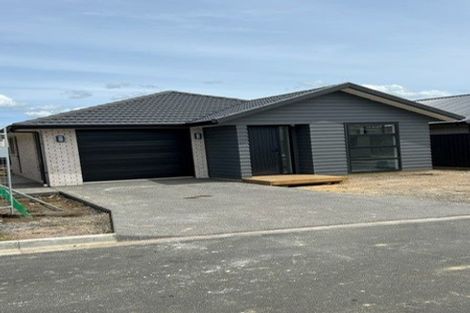 Photo of property in 14 Ash Lane, Omokoroa, 3114