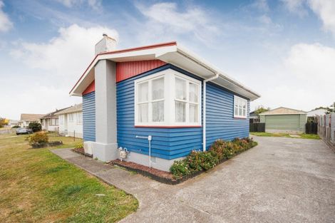 Photo of property in 30 Mccorkindale Street, Feilding, 4702