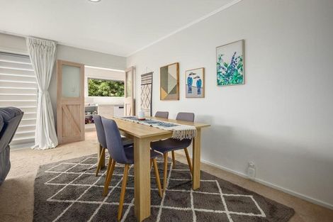 Photo of property in 15 Tawa Street, Waikanae, 5036