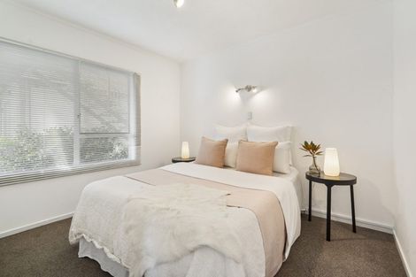 Photo of property in 1/22 North Avenue, Narrow Neck, Auckland, 0624