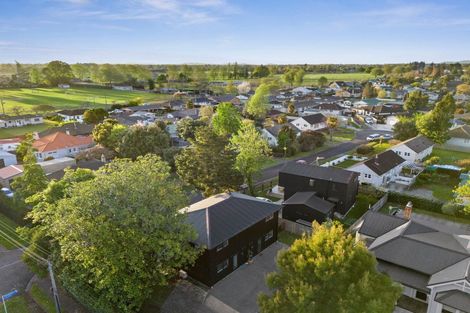 Photo of property in 14 Hamilton Road, Cambridge, 3434