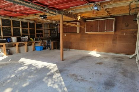 Photo of property in 27 Viewmont Drive, Harbour View, Lower Hutt, 5010