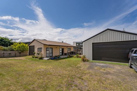 Photo of property in 3 Captain Cook Road, Cooks Beach, Whitianga, 3591