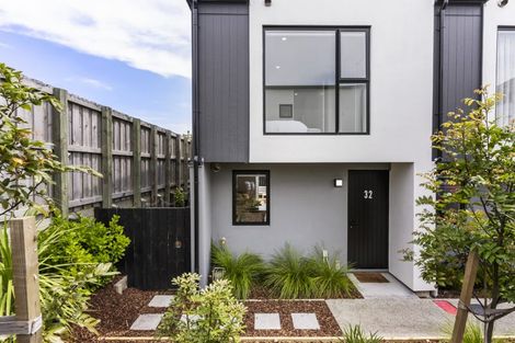 Photo of property in 32 Hinonga Loop, Silverdale, 0932