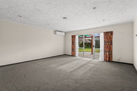 Photo of property in 4 Knightsbridge Place, Taradale, Napier, 4112