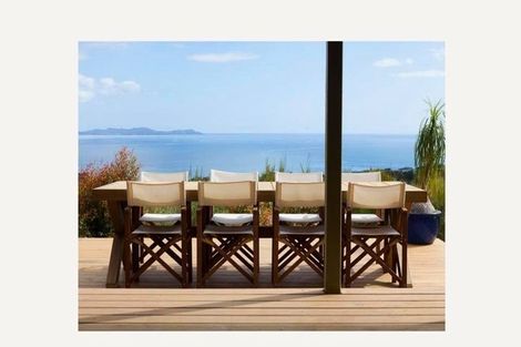 Photo of property in 21 Spicer Road, Cable Bay, 0420