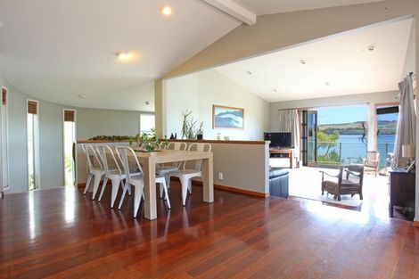 Photo of property in 44 Kaitoke Street, Raglan, 3225