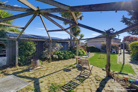 Photo of property in 42 Daniels Road, Redwood, Christchurch, 8051