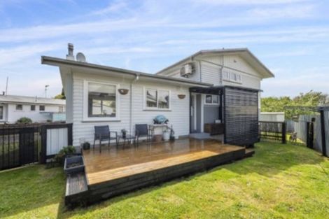 Photo of property in 17 Homedale Street, Pukehangi, Rotorua, 3015