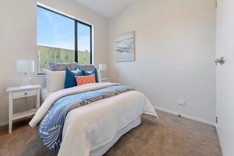 Photo of property in 11 Ropere Street, Kumeu, 0810